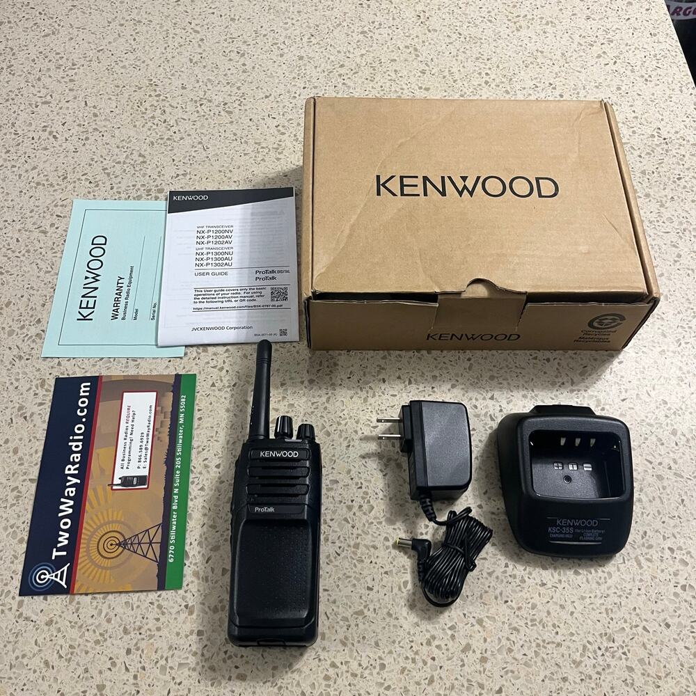 NEW Kenwood Portable Handheld 2way Radio NX-P1302 AU